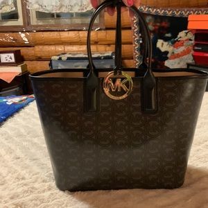 - - Michael Kors mini